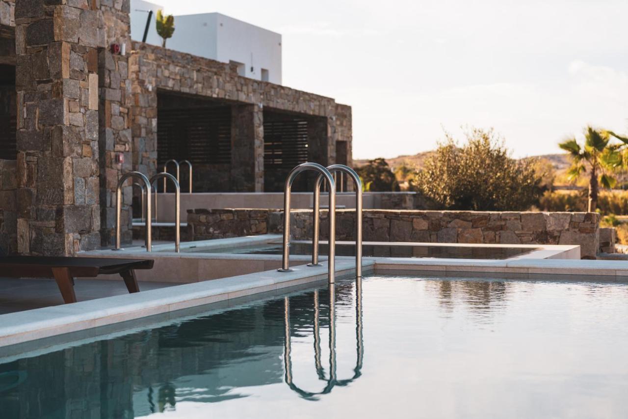 Kouros Blanc Resort & Suites Pounda المظهر الخارجي الصورة